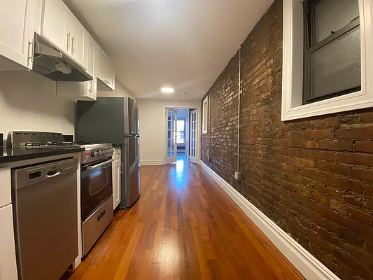 Rented by Bond New York | media 12