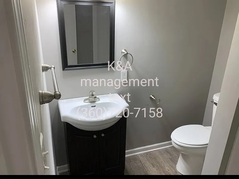 3600 N Franklin St — Photo 6
