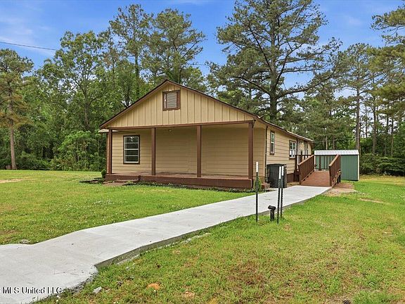 2nd image of 668 Rose Hill Rd