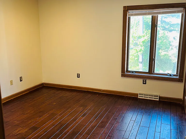 120 Franklin St #2A — Photo 10