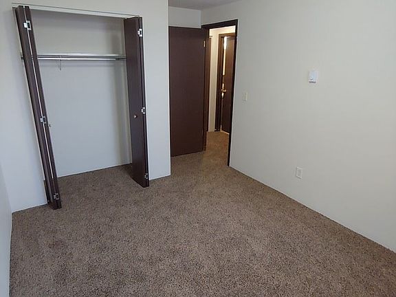 3rd image of 4023 E Pacific Ave APT 14