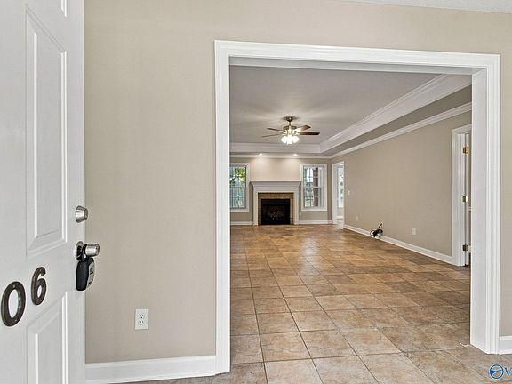 4th image of 106 Foxtrot Way