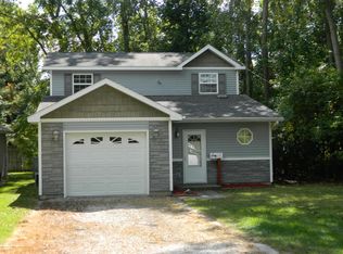 834 McKim Ave, Lansing, MI 48910