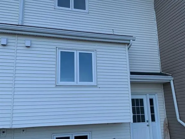 16 TUCKER Place, Grand Falls-Windsor, Nl, NL A2A2K8