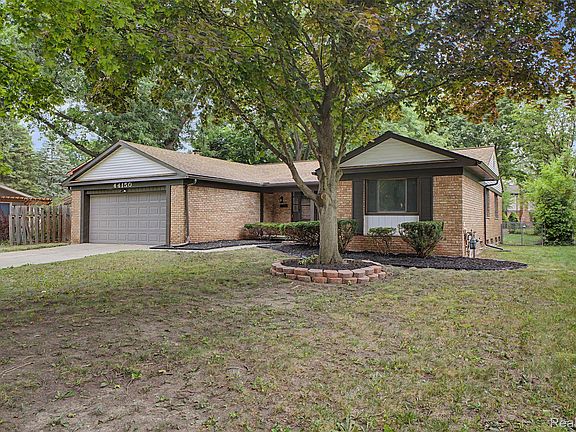 3rd image of 44150 S Umberland Cir