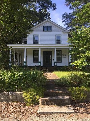 1st image of 407 College Ave