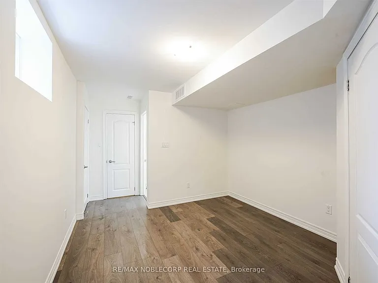 71 Pierre Berton Blvd — Photo 25