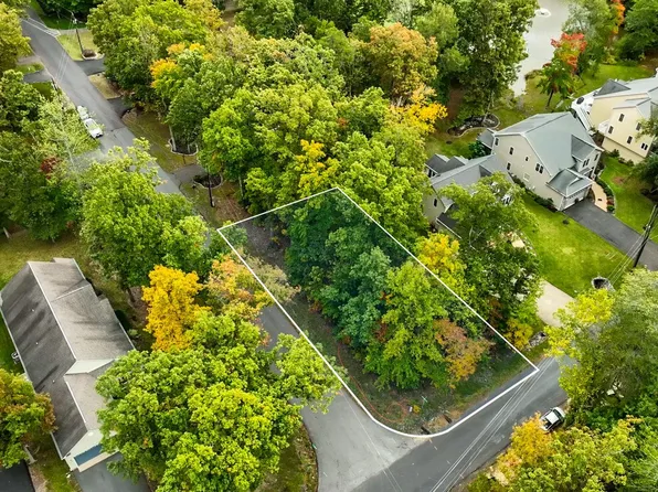 100 Westover Pkwy, Locust Grove, VA 22508