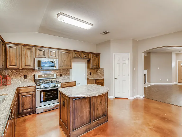 3676 Spring Canyon Trl — Photo 10