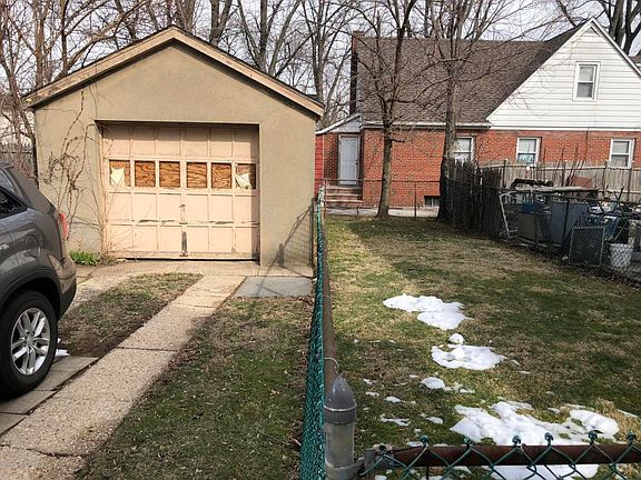 3rd image of 567 Cary Ave