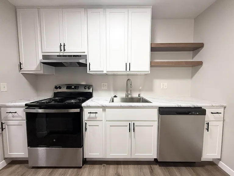 2060 Allen Blvd #25 — Photo 1
