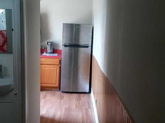 2nd image of 2624 N Sawyer Ave APT 3