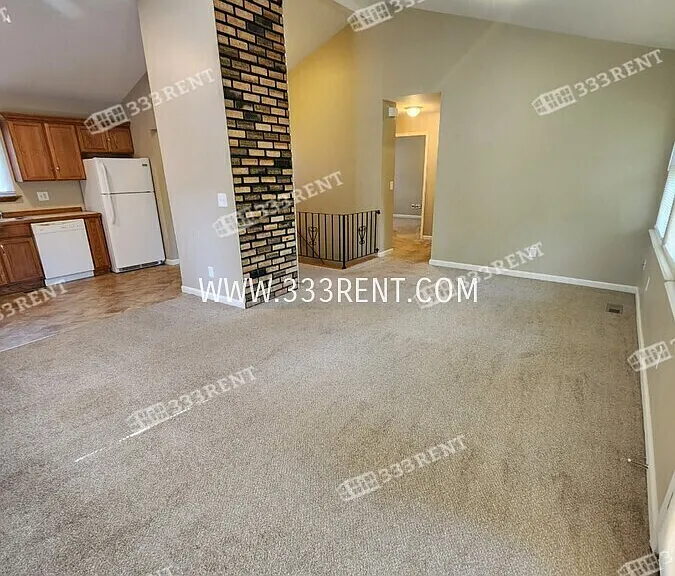 6404 E 155th St — Photo 8