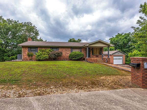 4th image of 305 Big Richland Dr