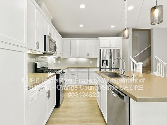 5th image of 208 El Paseo