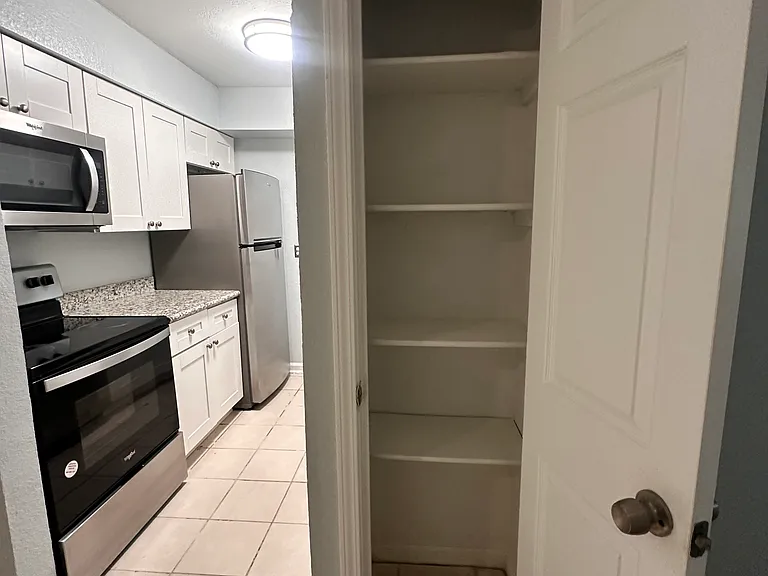 Cavalcade Heights 735 LLC — Photo 37