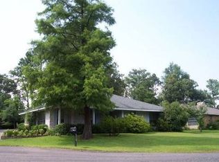 7718 Mamalu Pl, Diamondhead, MS 39525