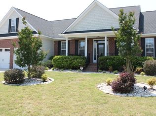 4010 Summerberry Dr, Fayetteville, NC 28306