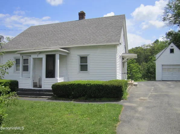2 Summit St, Adams, MA 01220