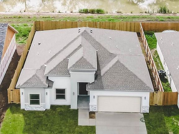 3rd image of 411 Valle Alto Dr