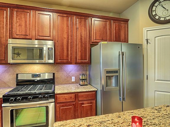 42" Cherry cabinets, 5 gasbr