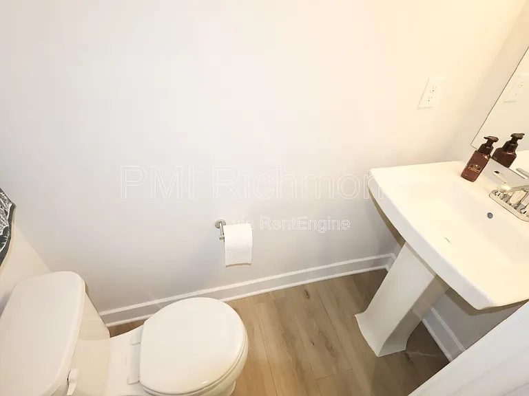 2854 Calgary Ln — Photo 6