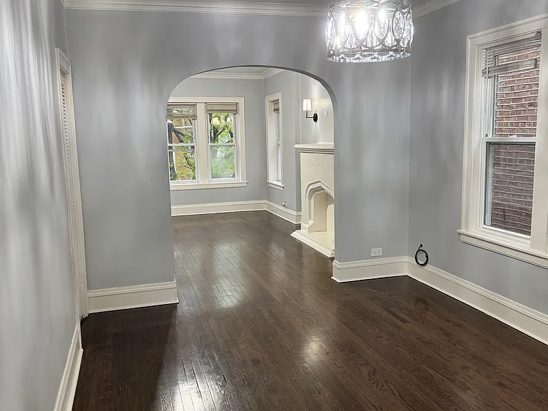 2034 N Lamon Ave — Photo 3
