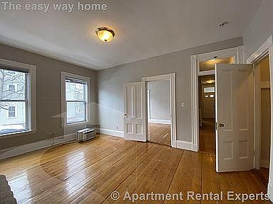 5th image of 222 Concord Ave #2