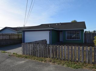 1100 Three Cabins Ln, McKinleyville, CA 95519