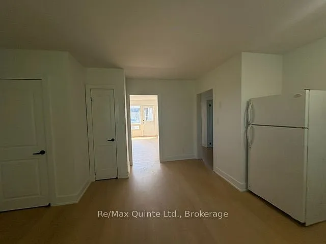174 Queen St #6 — Photo 6
