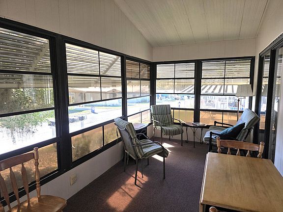 5th image of 11607 Pierview Rd