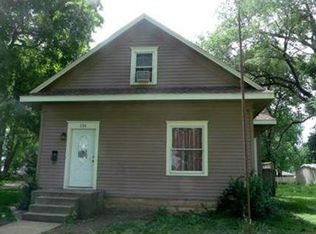131 N Oak St, Garnett, KS 66032