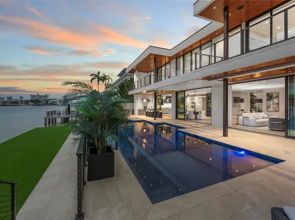 1957 Harbourview Drive, Fort Lauderdale, FL 33316