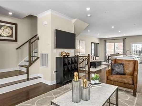 2116 Tobacco Mill St