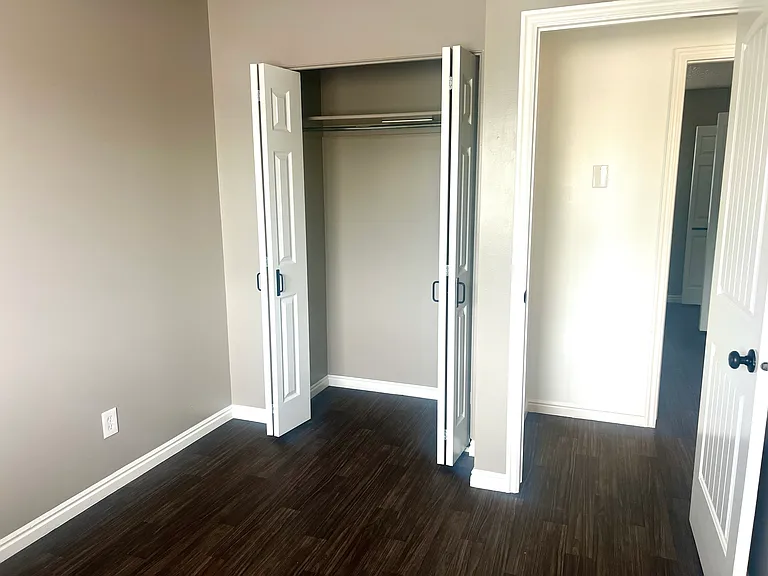 Second bedroom.
