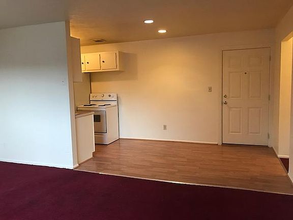 2nd image of 3505 W 105th St APT 204
