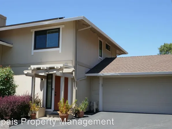 32 Woodoaks Dr, San Rafael, CA 94903