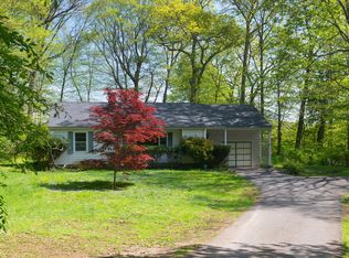 42 Whitlockville Rd, Katonah, NY 10536