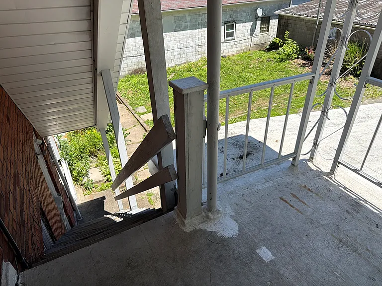 120 E 1st Ave #203 — Photo 5