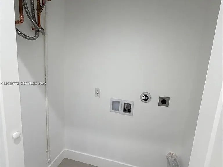 9708 NW 26th Ave — Photo 13