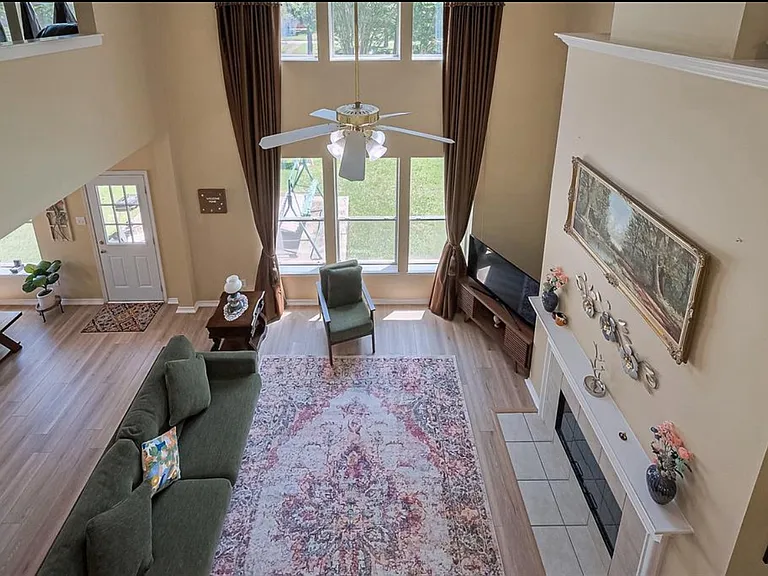 26315 Bending Pines Ln — Photo 3