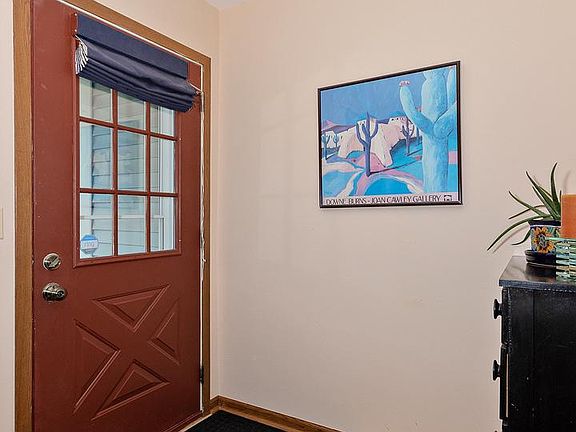 2nd image of 878 Carol Ave