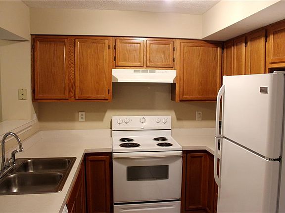 4th image of 4210 Lakefield Ct