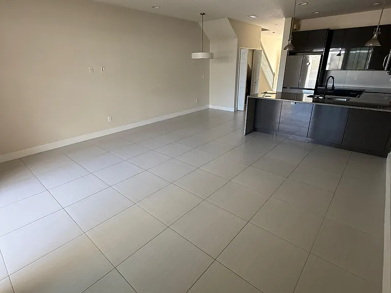 17505 Placidity Ave — Photo 8