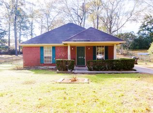 388 Alameda Rd, Chickasaw, AL 36784