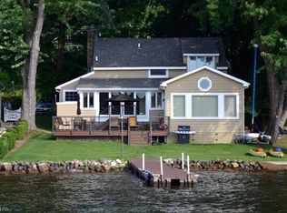 256 E Shore Trl, Sparta, NJ 07871