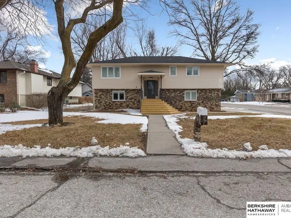 968 N 18th Ave, Blair, NE 68008