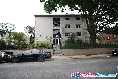1st image of 1221 N Quinn St APT 13