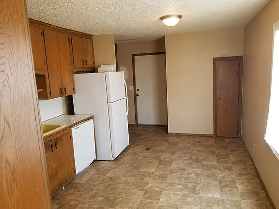2nd image of 1418 N Knoxville Ave