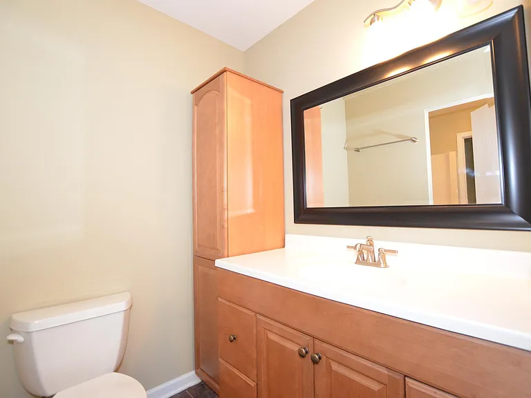 387 Amy Ct — Photo 8
